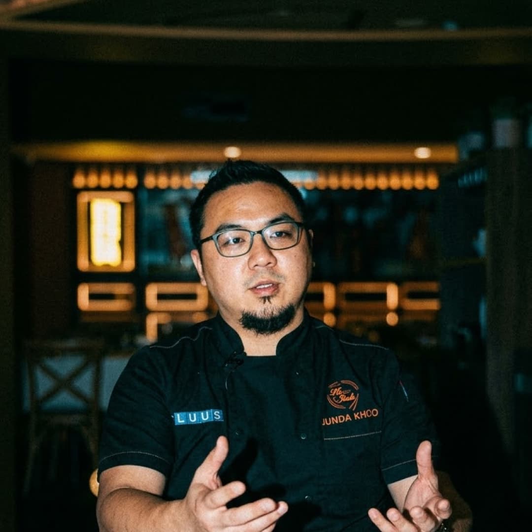 Cover image for Junda Khoo's Guide to Sydney